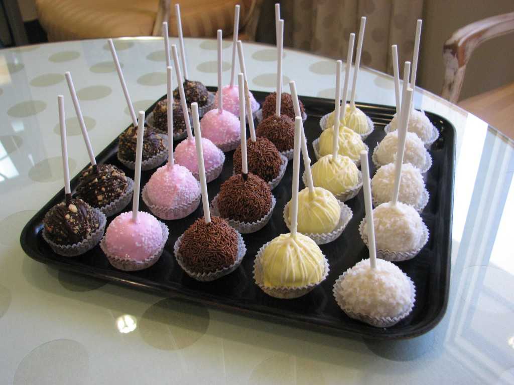 Кейк-попсы - как готовить глазурованные пирожные на палочке дома и чем украсить