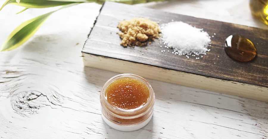 Скраб для губ из меда и сахара – рецепты приготовления