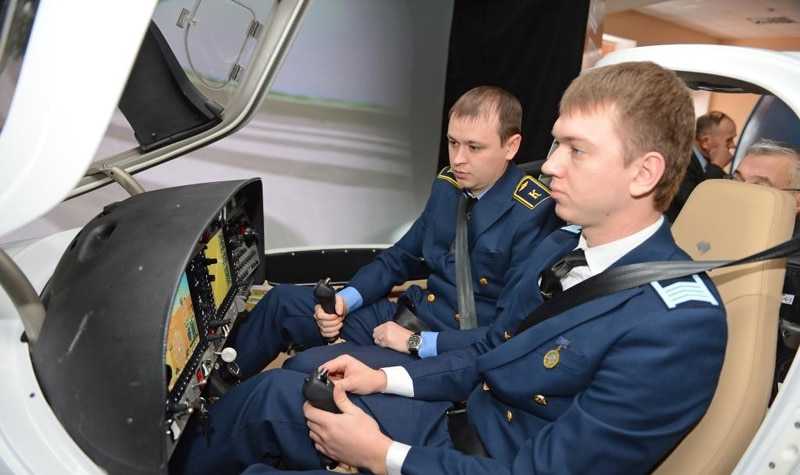 Как стать пилотом гражданской авиации: что нужно, чтобы работать военным, гражданским, линейным, коммерческим летчиком в россии девушке, женщине, мужчине, необходимое образование в москве