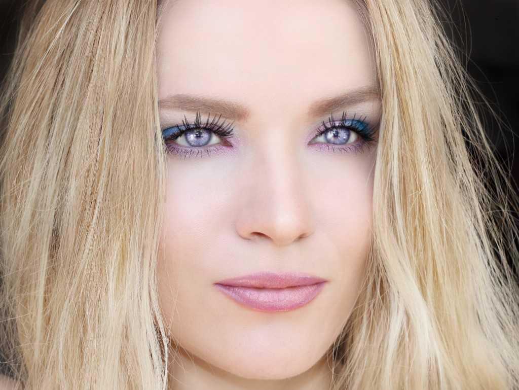 Макияж для голубых глаз и русых волос — 50 фото красивых идей макияжа