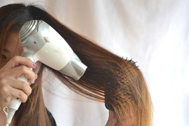 Как выпрямлять волосы без утюжка и фена в домашних условиях? :: syl.ru
