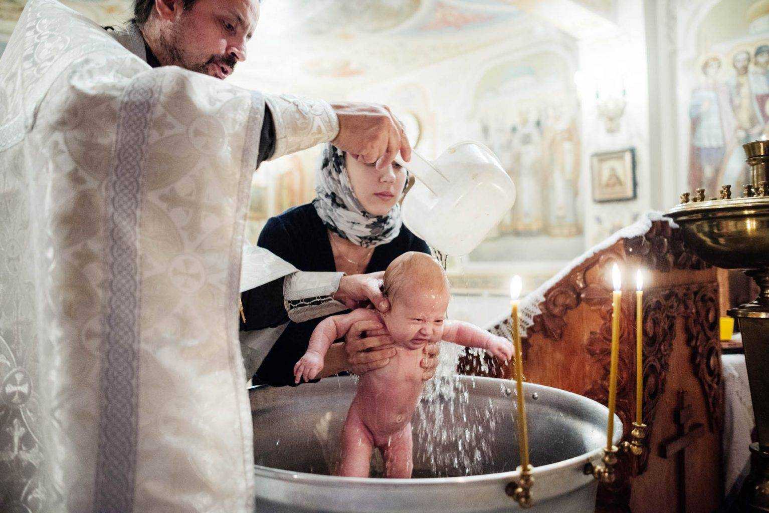 Крещение ребенка в церкви. молитва на крещение ребенка в церкви. что нужно знать о крещении родителям, крестным, что нужно знать если нет крестных?. таинство крещения ребенка: что нужно знать родителя