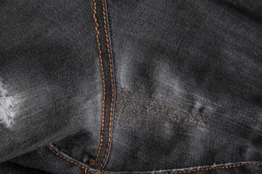Штопка джинсов на швейной машинке