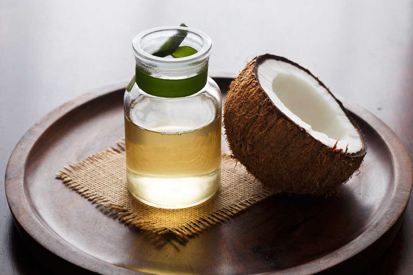 Кокосовое масло: полезные свойства для кожи лица