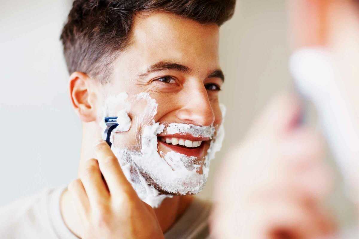 Как правильно брить усы и когда подростку начинать бриться?