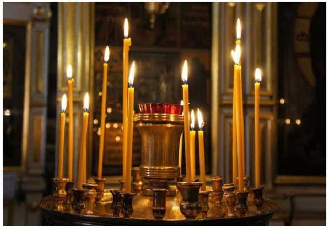 Как правильно ставить свечку за упокой и о чем необходимо знать православным?