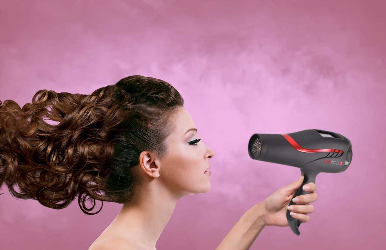 Какой выбрать фен для волос: рейтинг и советы парикмахеров