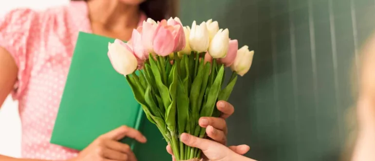 цветы для учителя